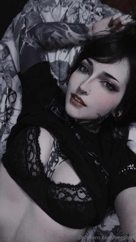 Beepbat sex model pics