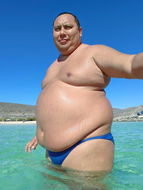 swinger milf onlyfans naked photo