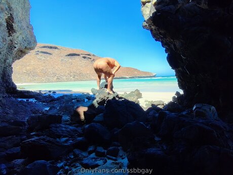 nerdy onlyfans erotic pic