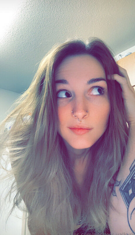 Lllemondropppfree porn model photos