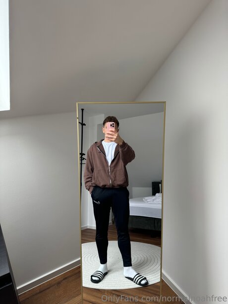 Normalnoahfree model sexy images