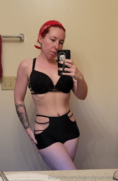 gym shower onlyfans top pic