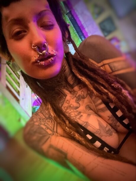 Iam Cmapd exclusive star photos