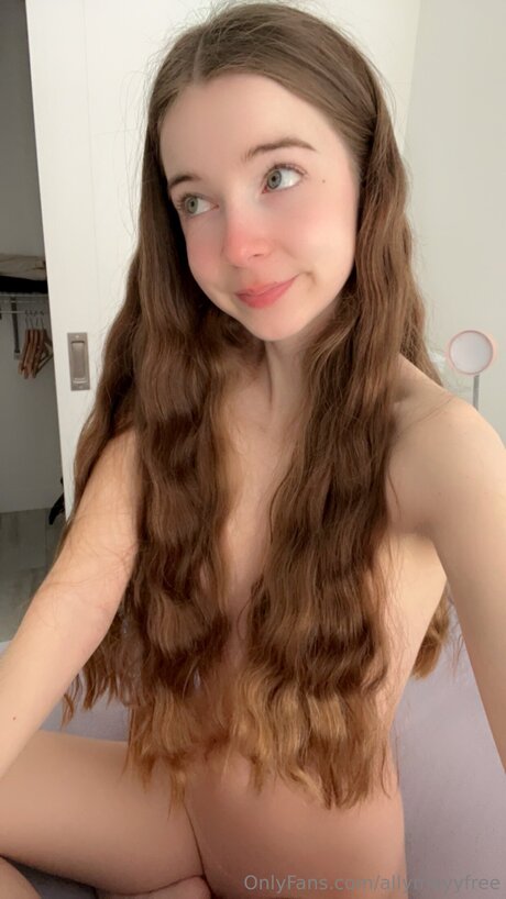 Allymayyfree sex actress picture