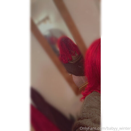 Winter Killz naked pornstar image