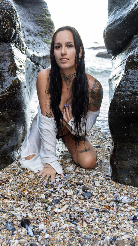 Lingeriebabe1997free beautiful model photo