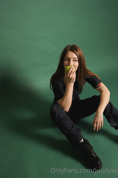 Juudyxss best actress pictures