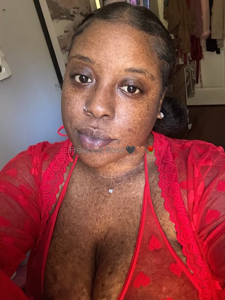 Freckledfantasy5 nude pornstar images