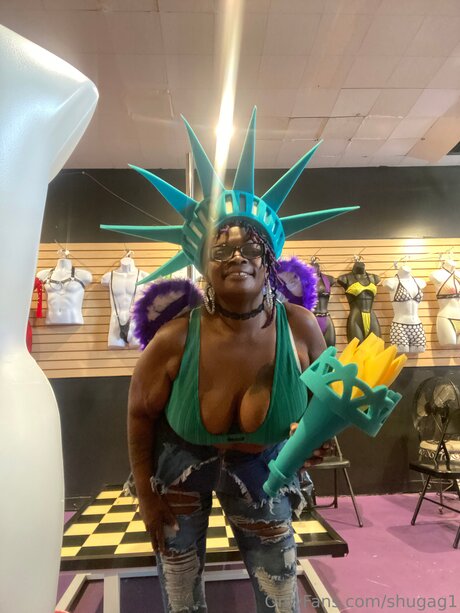 Shugag1 sexy model img