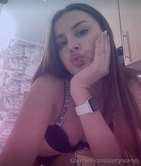 Starryscarlet pornstar nude archive