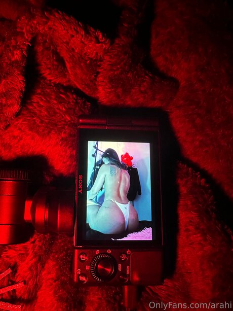 Arahi art star pictures