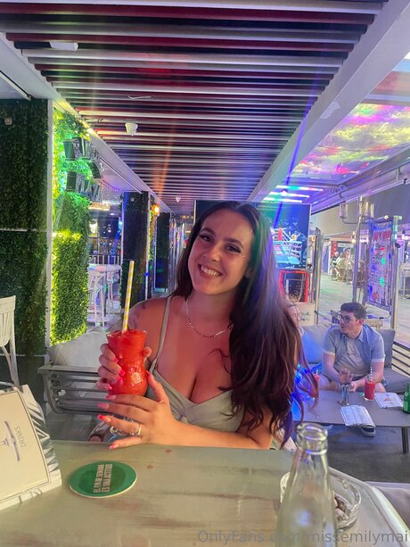 Missemilymai model nice photo