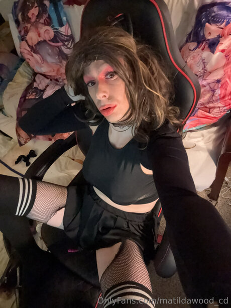 Matildawood Cd model nude img