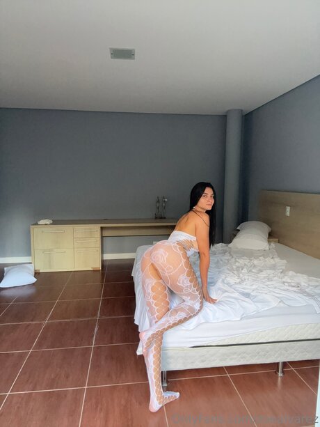 Zoealvarez porn actress photo