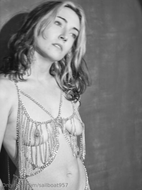 Sailboat957 nude model pic