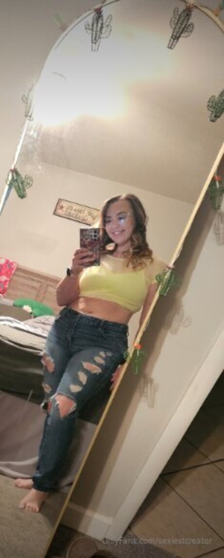 curvy solo onlyfans nude photos