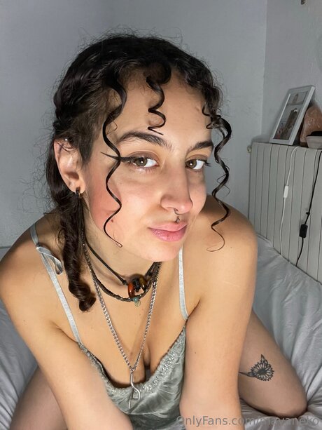 Maya Morocha pretty model gallery