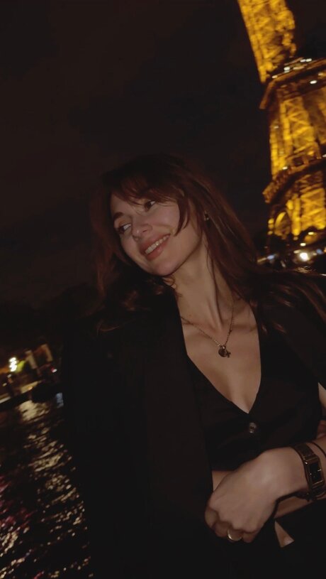 Larahook pretty pornstar pic