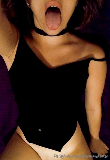 Emmarhode model high quality photos