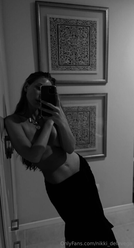 Nikki Delavega model pretty galleries