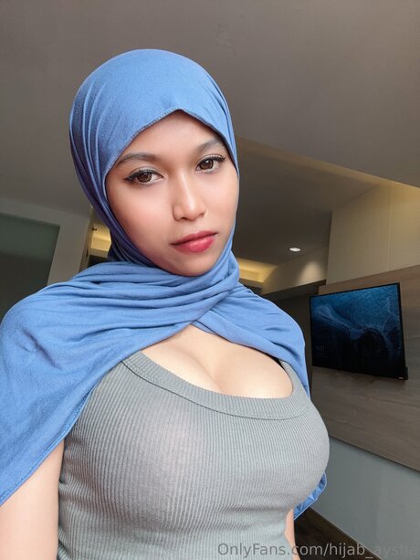 Hijab Aysha porn actress photo