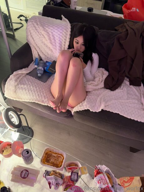 japanese schoolgirl onlyfans pornos image