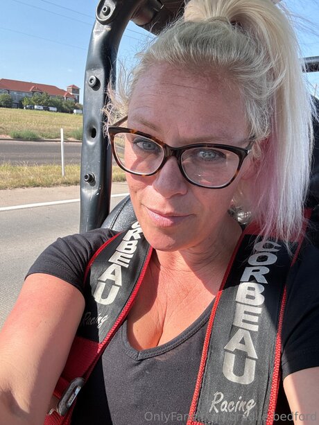 Russinem model naked picture