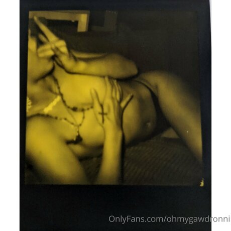 Ohmygawdronni star nude pic