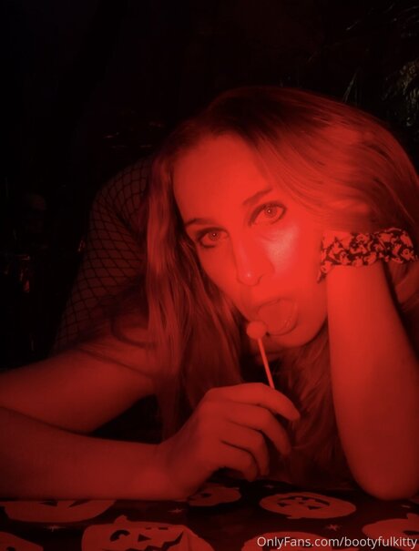 Bootyfulkitty pornstar naked img