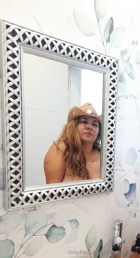 Ladylagolosa nice star photo