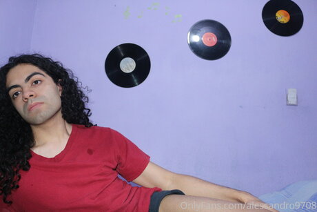 Alessandro9708 star naked photos