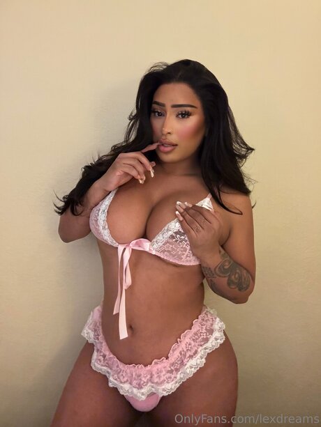 Lexdreams naked model pic