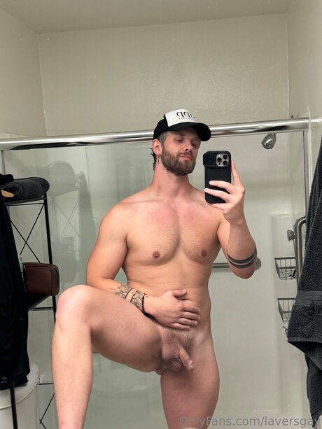 Laversgay nude pornstar gallery