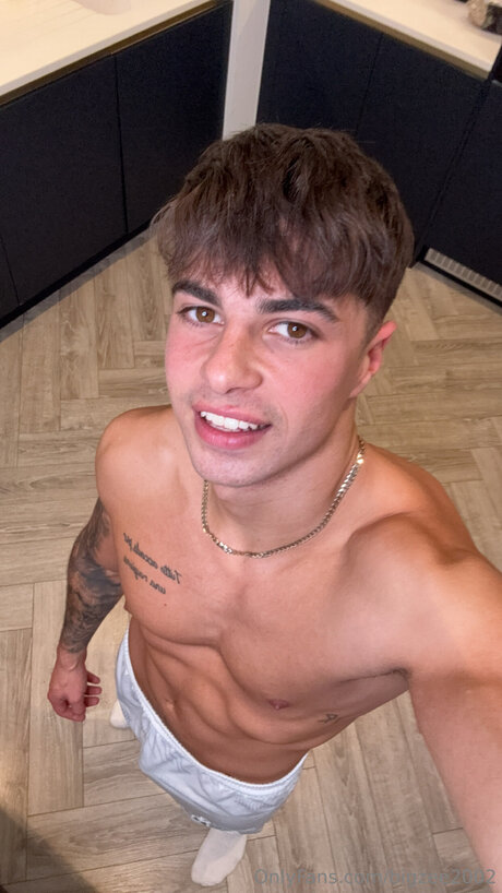 Bigzee2002 nudes actress pics