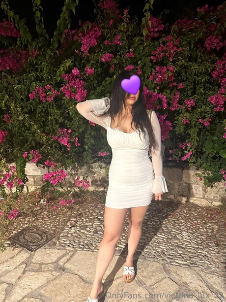 Victoria Lux 22 nudes model galleries