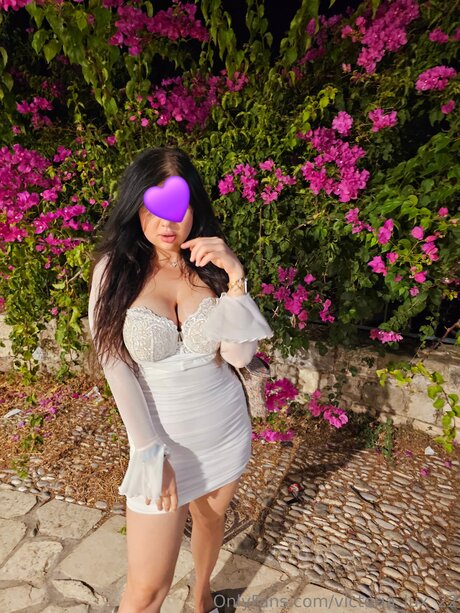 Victoria Lux 22 model hd picture