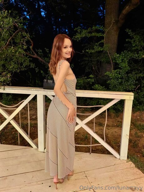 eating onlyfans hot sex pic