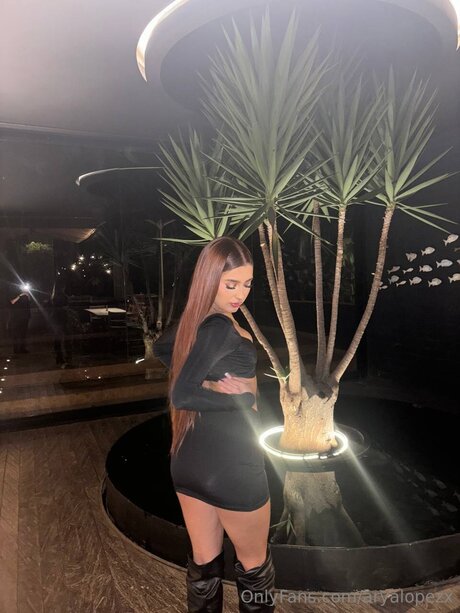 asian gilf onlyfans sexy picture