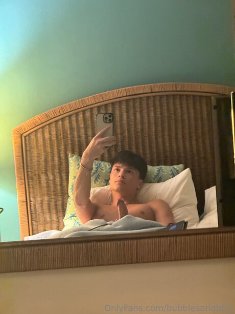 Bubblesandbbly erotic model picture