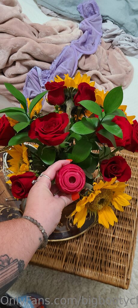 Bigbootychampagne naked actress gallery