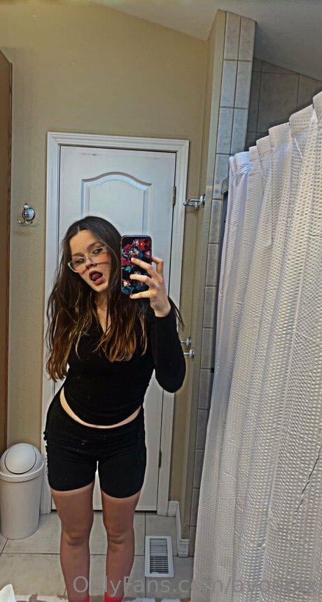 Vudubell adult model pic