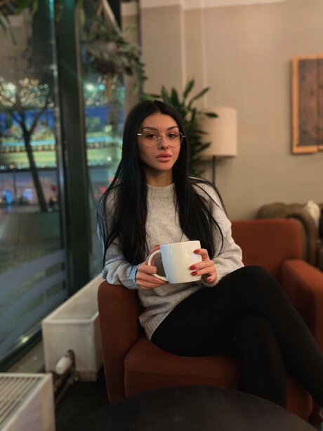 Midnight Rosa adult model img