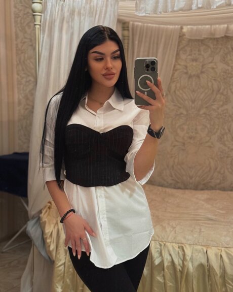 Midnight Rosa model high quality pic