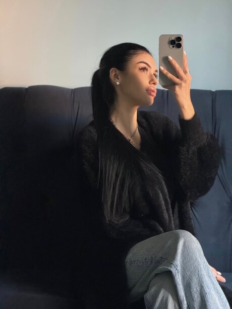 Midnight Rosa model beautiful photo