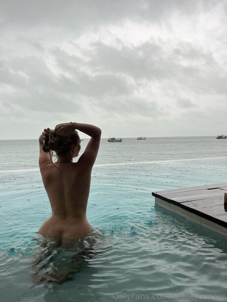 Jessiejonesss perfect actress pictures