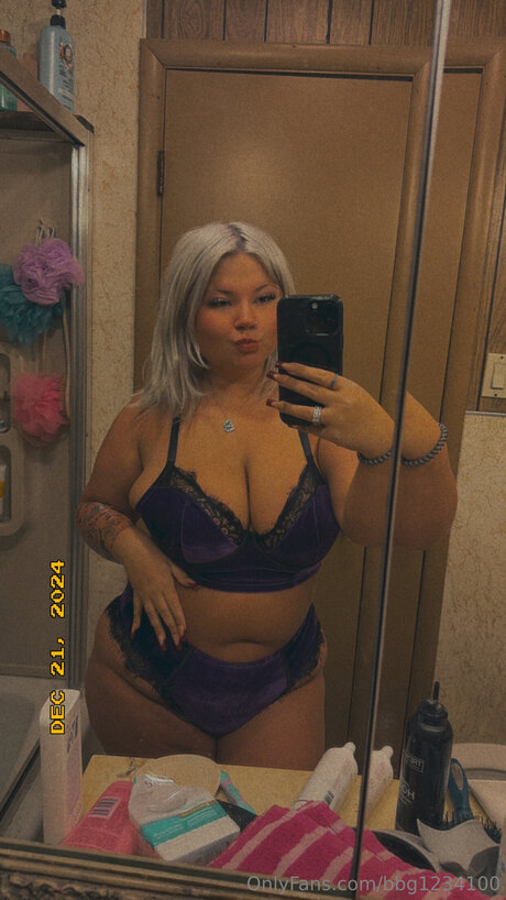 Bbg1234100 nude star pic