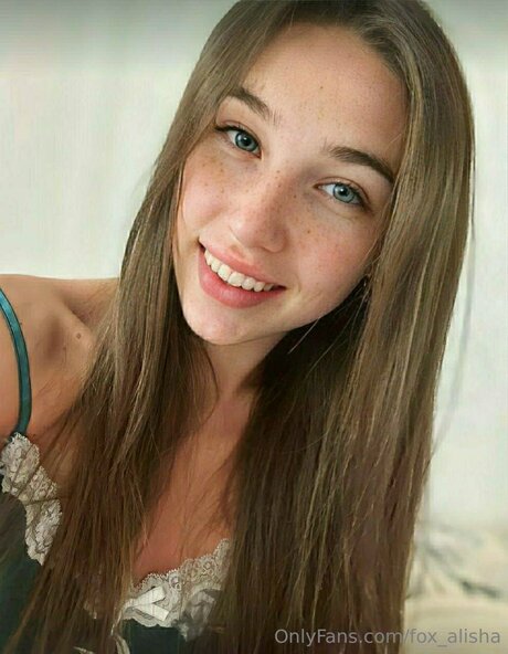 Fox Alisha hd star photo