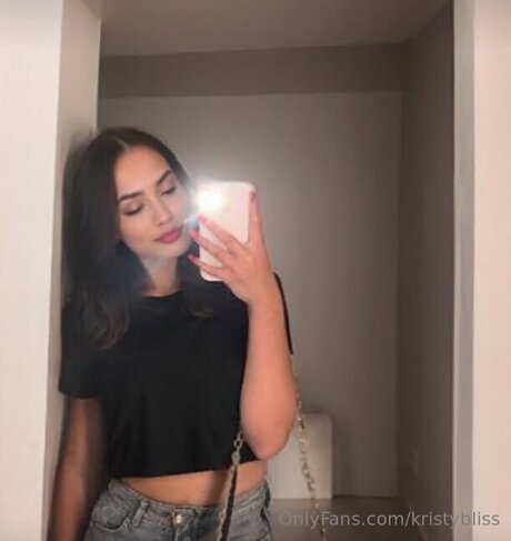 Kristybliss pretty actress pictures