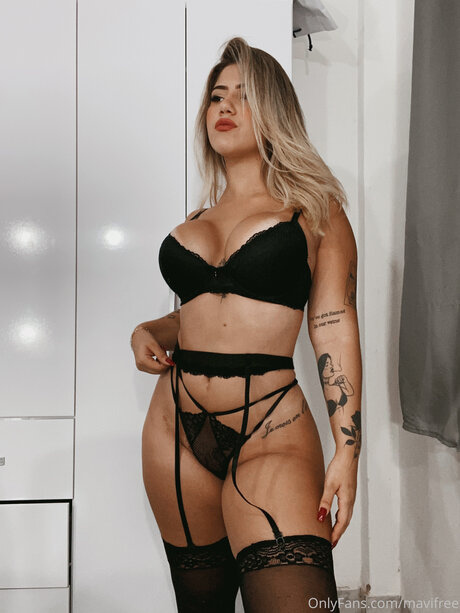 Mavimag model naked pictures