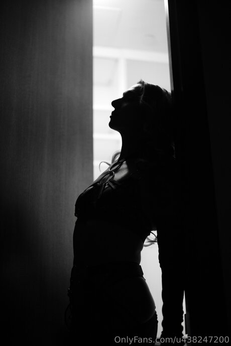 U438247200 nudes actress pic